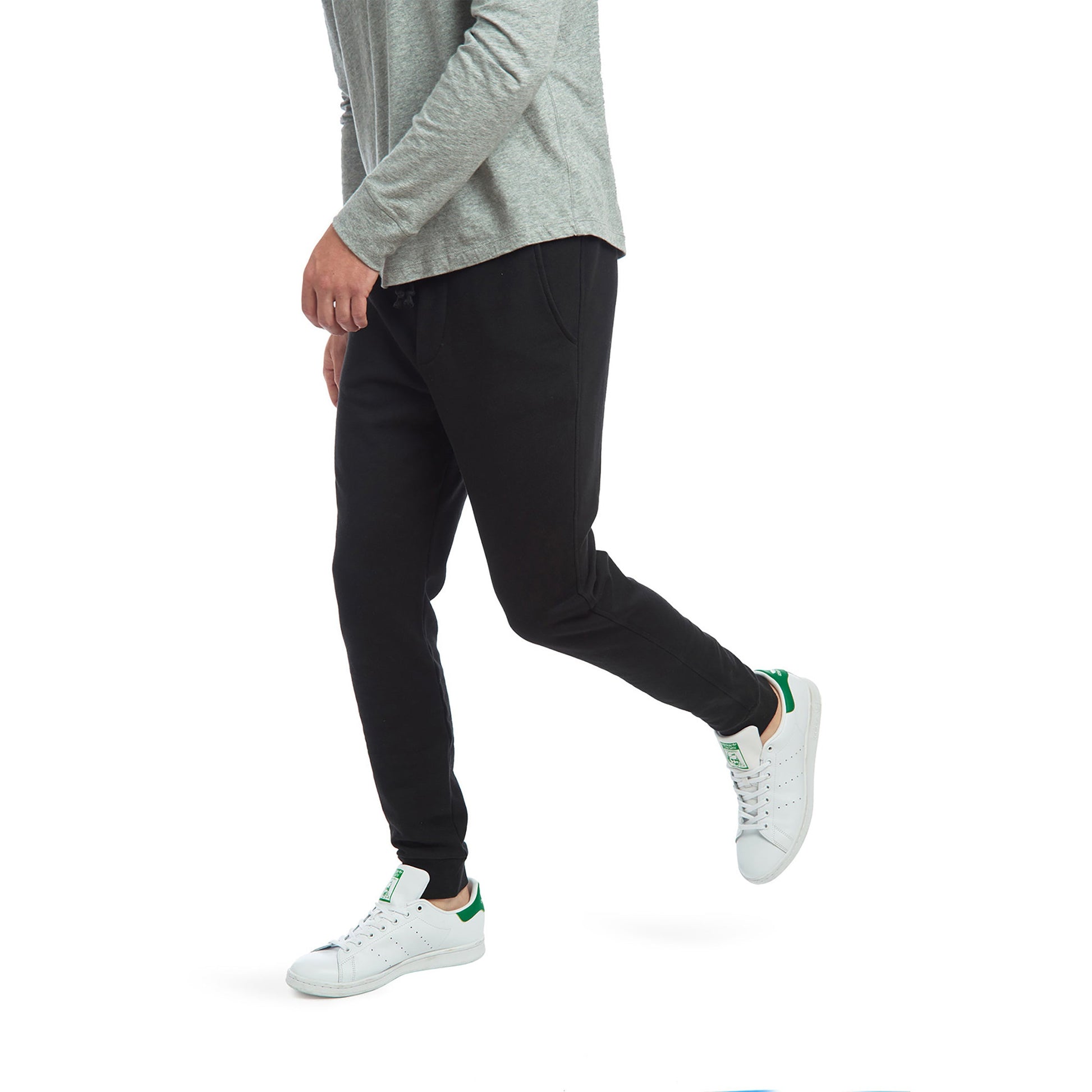 https://cdn.shopify.com/s/files/1/0578/7385/8748/products/black-joggers_0347.jpg?v=1643174180