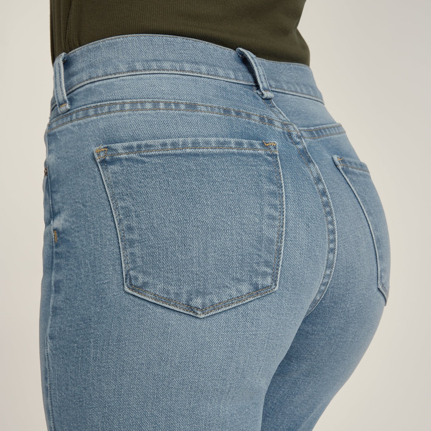 https://cdn.shopify.com/s/files/1/0578/7385/8748/files/hcrl_hube_25mo_2400x2400_6.jpg?v=1759965787