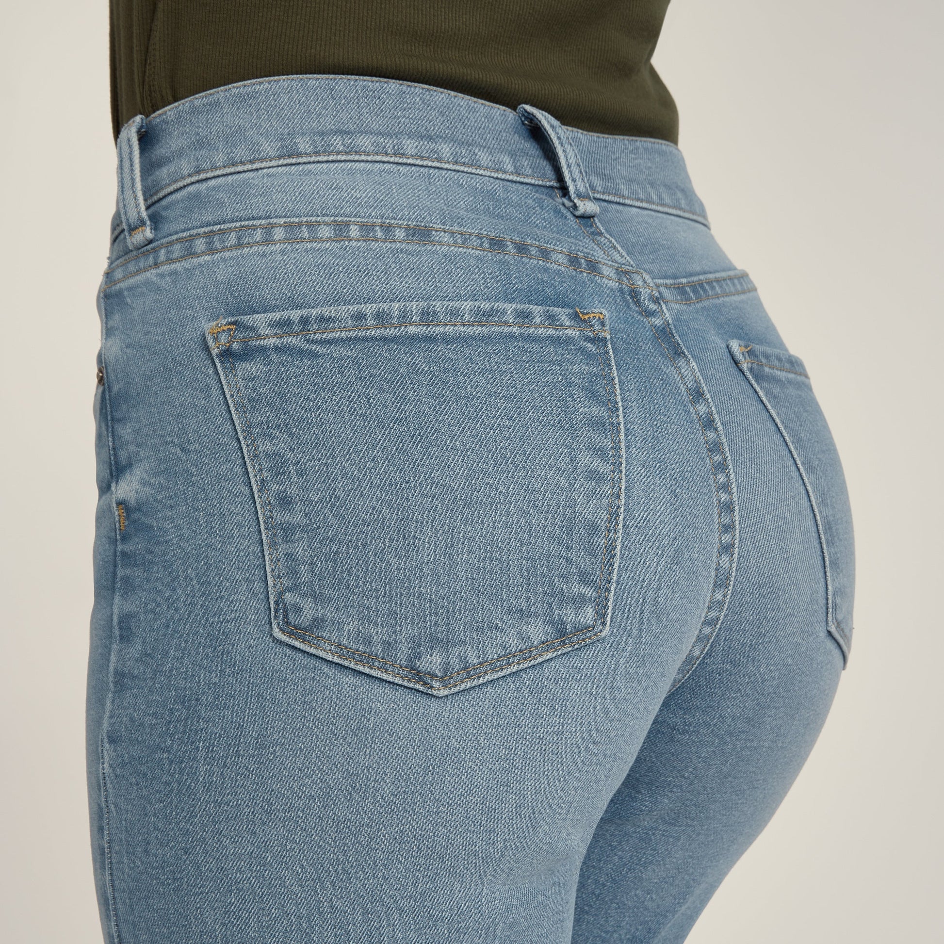 https://cdn.shopify.com/s/files/1/0578/7385/8748/files/hcrl_hube_25mo_2400x2400_6.jpg?v=1759965787