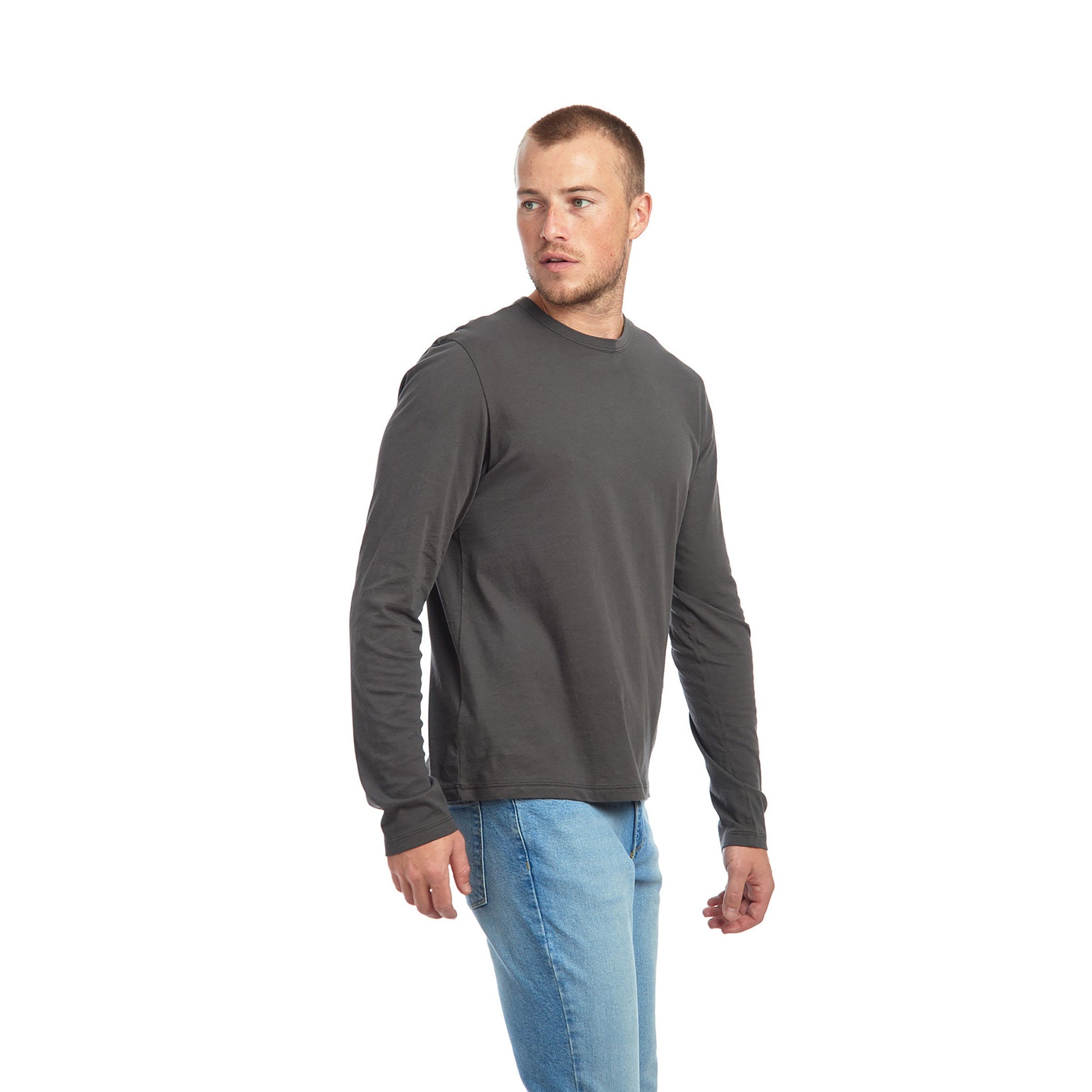 https://cdn.shopify.com/s/files/1/0578/7385/8748/products/long-sleve-tee-gray_0389.jpg?v=1648738834