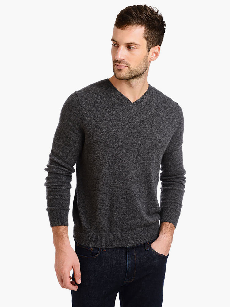 https://cdn.shopify.com/s/files/1/0578/7385/8748/products/mens_vneck_grey_0861_2.jpg?v=1631737507