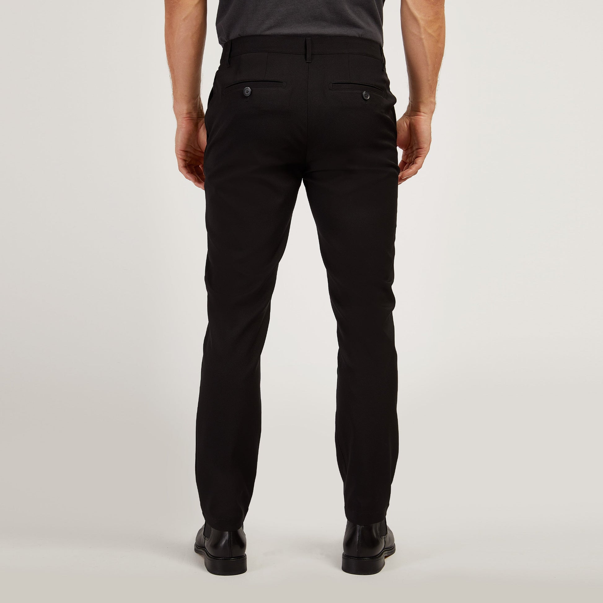 https://cdn.shopify.com/s/files/1/0578/7385/8748/files/mstp_putn_blac_2400x2400_03_a75eee41-adaa-4177-9b1b-8678fb92ae4e.jpg?v=1739392859