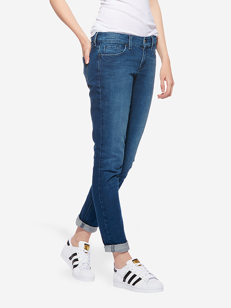 https://cdn.shopify.com/s/files/1/0578/7385/8748/files/slim_boyfriend_ludlow_medium_blue_11979_category_3_1_55c63d73-3238-4638-b7d0-3e22027d419b.jpg?v=1689029396
