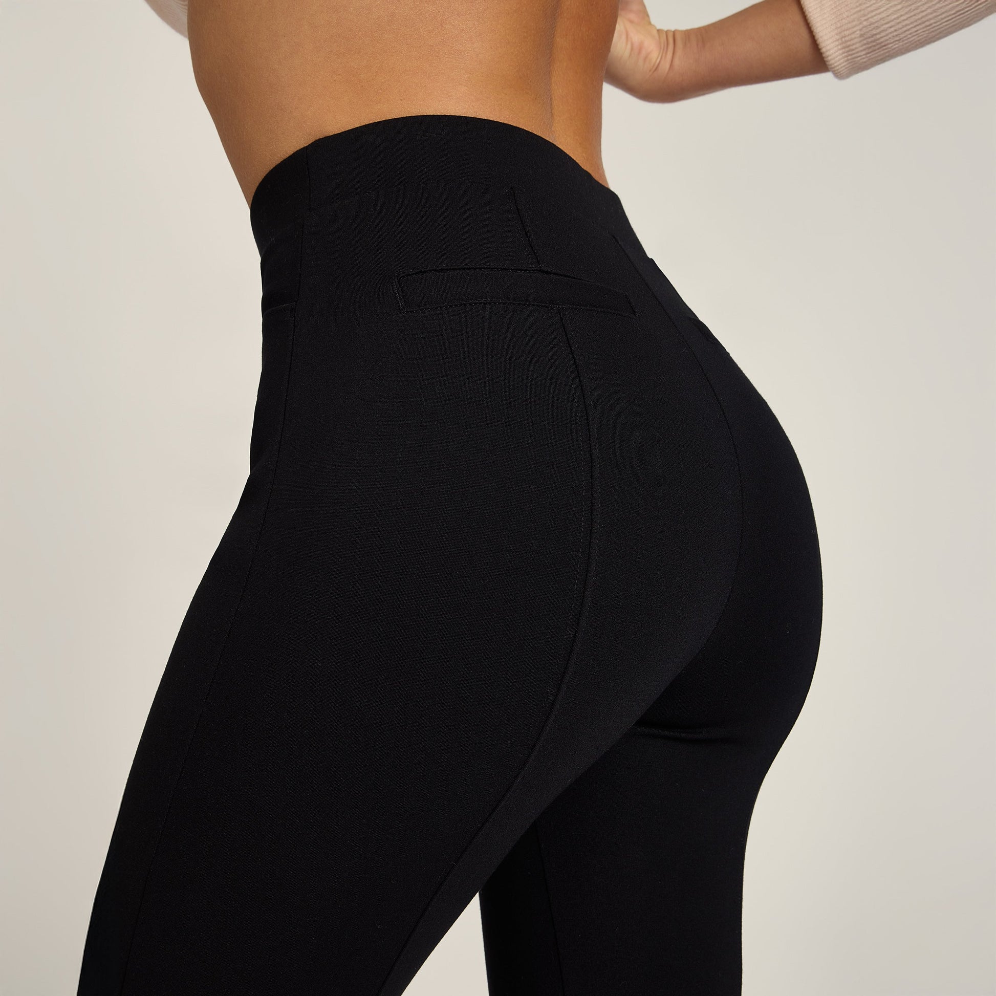 https://cdn.shopify.com/s/files/1/0578/7385/8748/files/slkp_powe_blac_2400x2400-5_718addbf-134f-423b-9cce-329edd4cc616.jpg?v=1763724540
