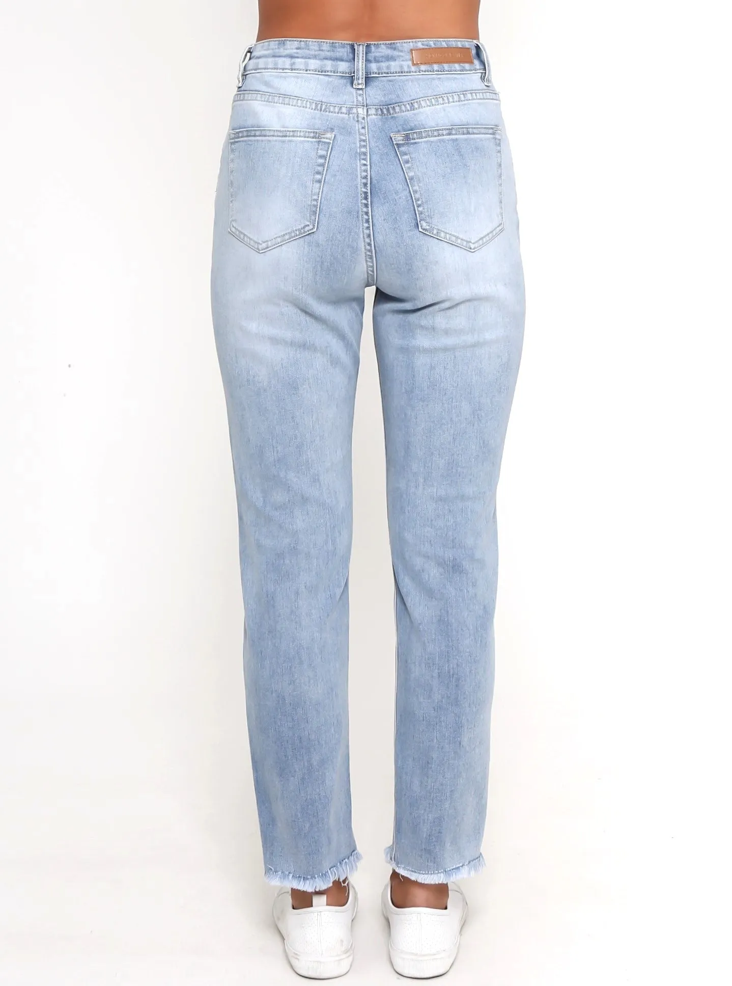 Boyfriend Distressed Jeans - Blue Wash