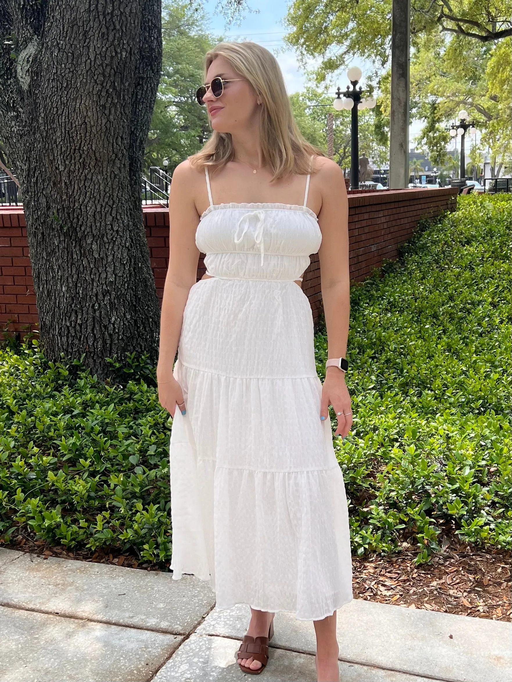 DANIELLE MAXI DRESS IN WHITE