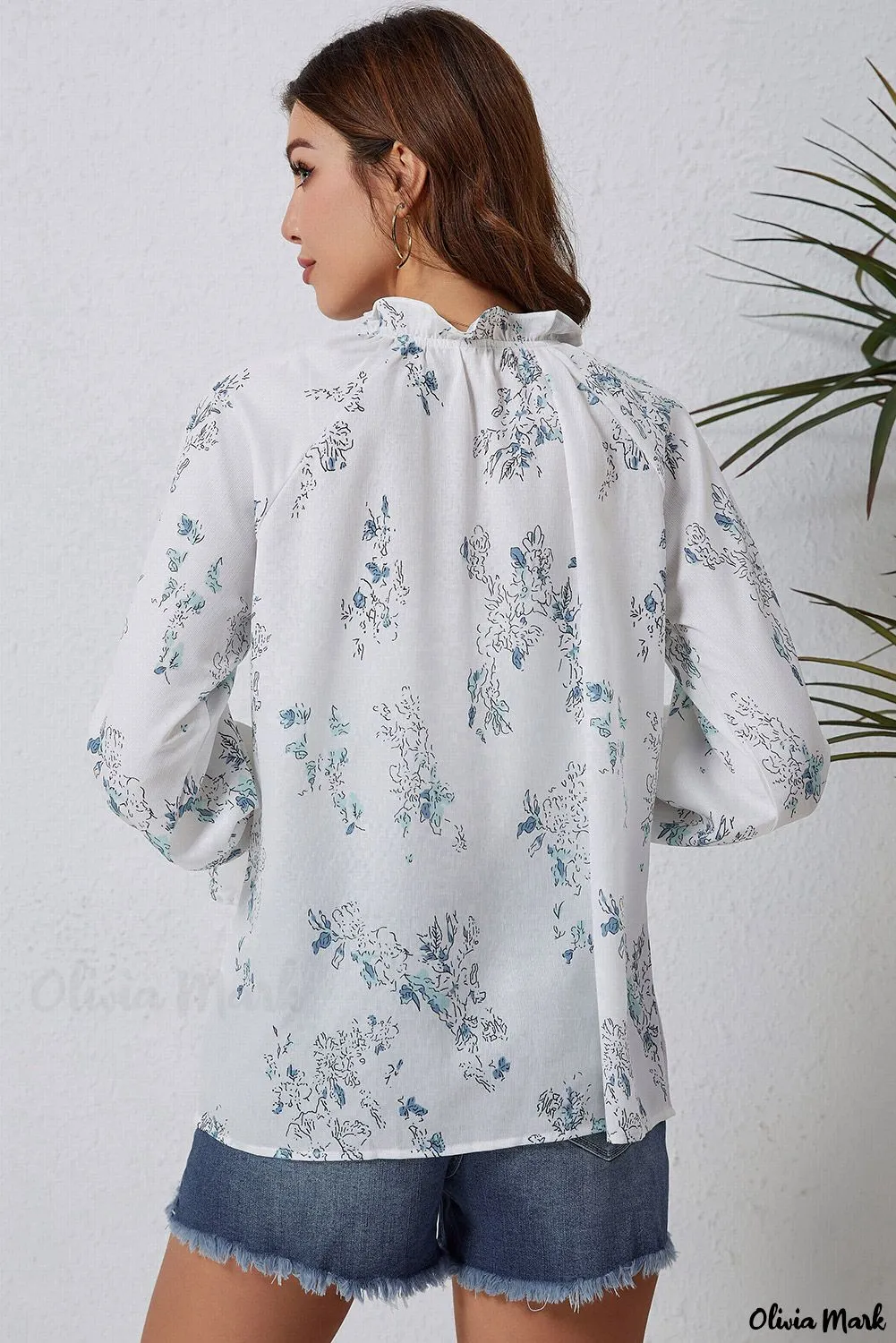 Deanwangkt - Floral Tie Neck Long Sleeve Crinkle Blouse