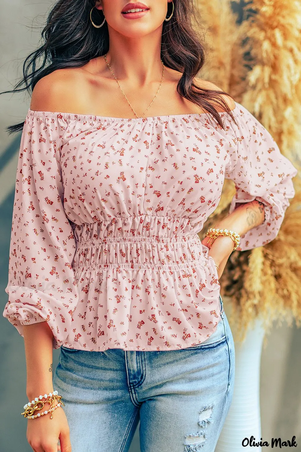 Deanwangkt - Pink blouse with peplum and smocked waist with flowers and bare shoulders