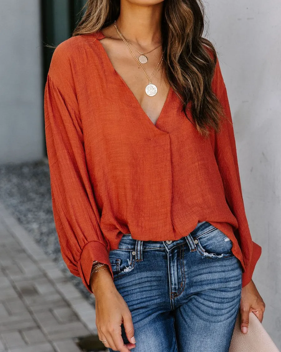 Fashion simple and versatile V-neck solid color casual shirt