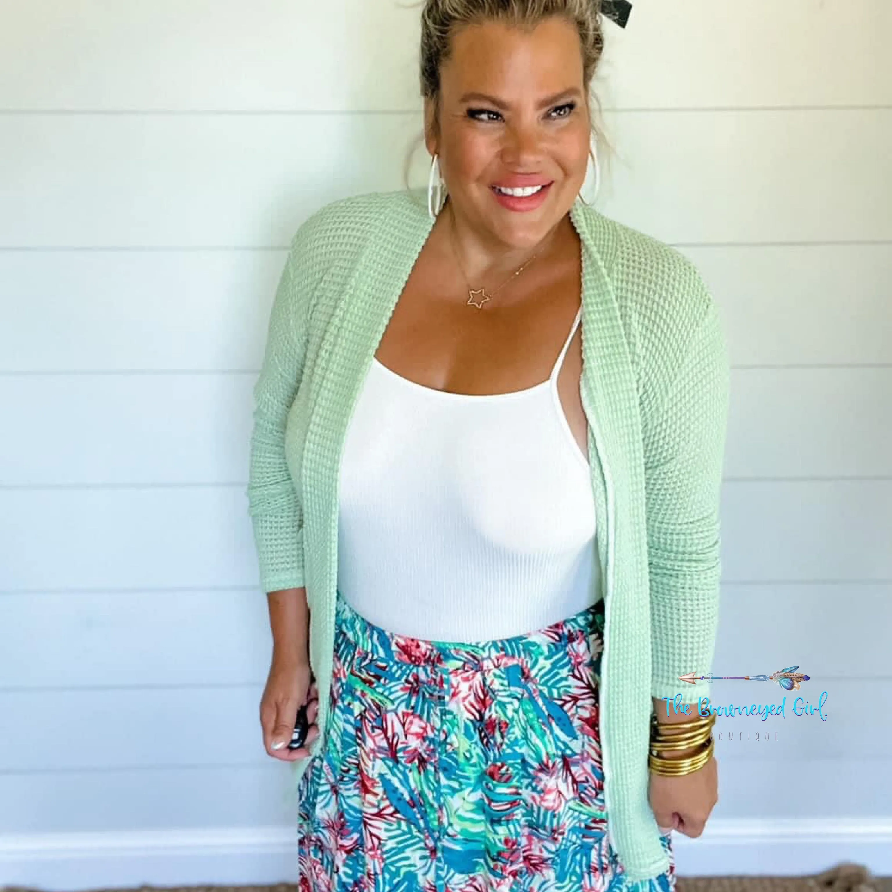 Stylish Rainbow Cardigans for Summer from Lola - Optimized for E-Commerce