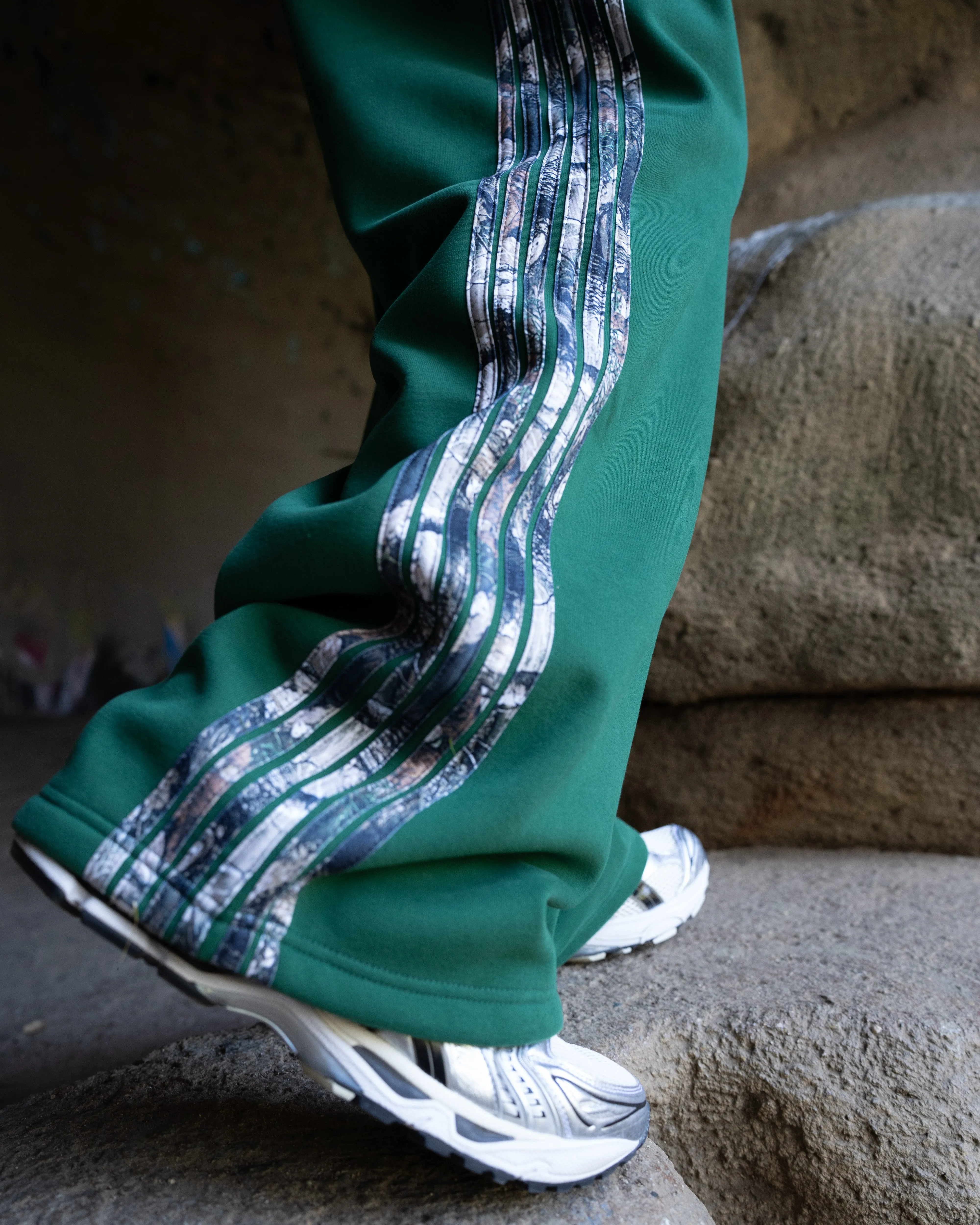 REAL CAMO STRIPED BAGGY PANTS - HUNTER GREEN