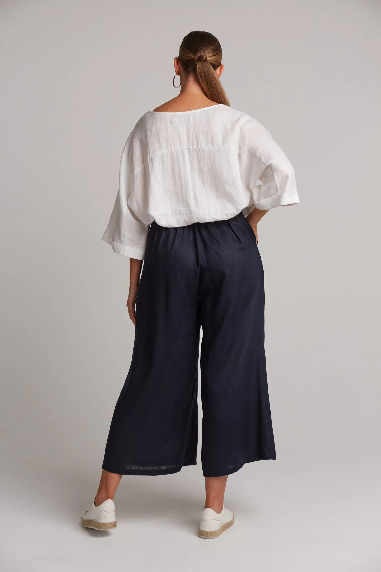 Studio Crop Pant - Navy